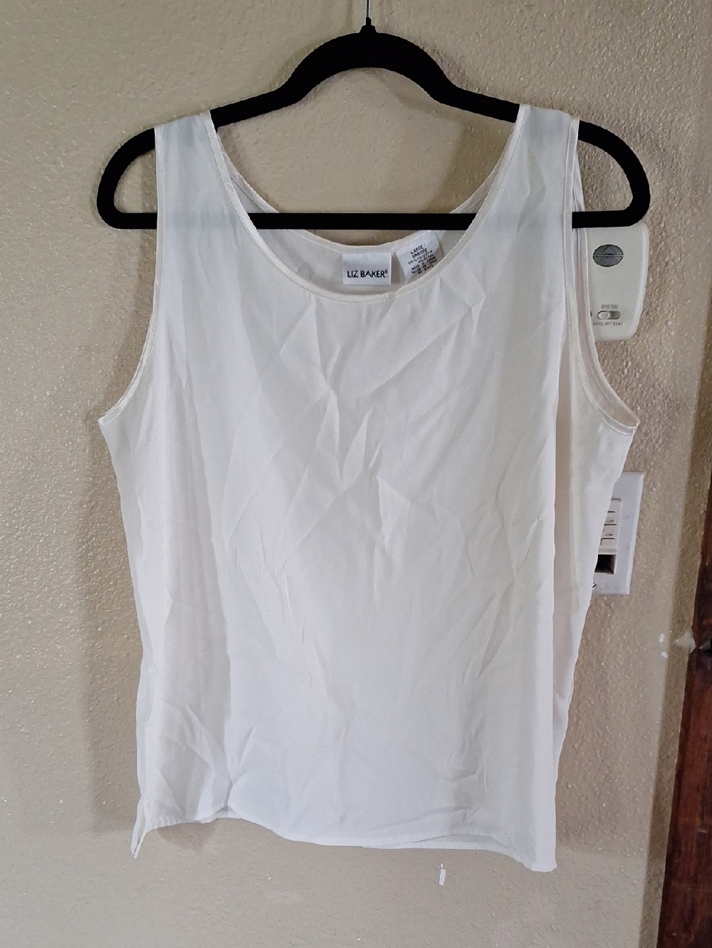 Liz Baker White Scoop Neck Tank Top